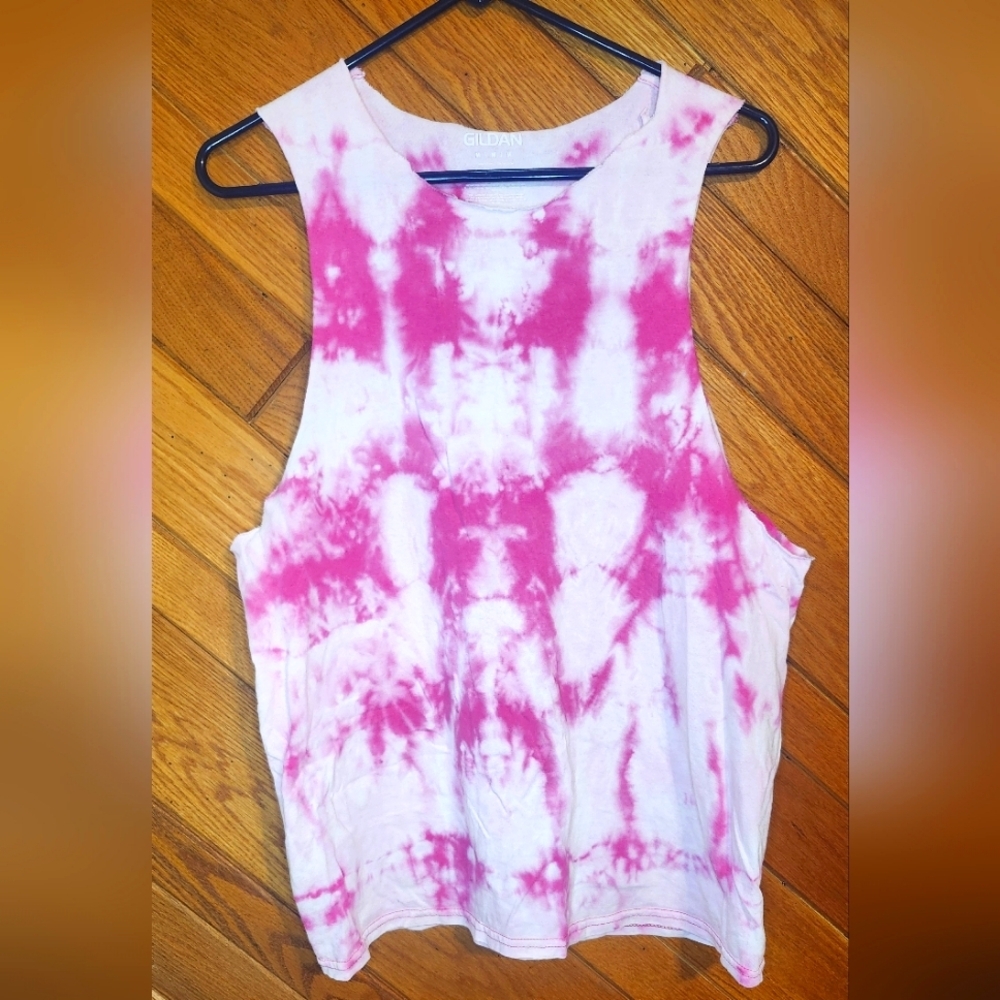 Gildan Pink And White Tie-Dye Sleeveless Medium Shirt